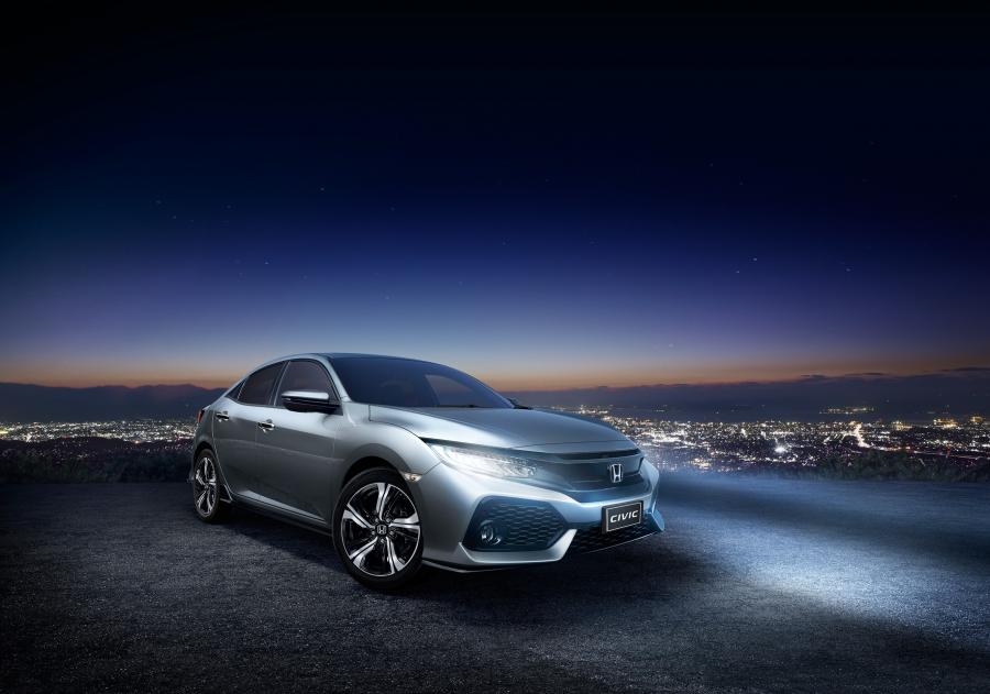  Honda Civic RS Hatchback 2017 года  (AU) (фото 5 из 47)